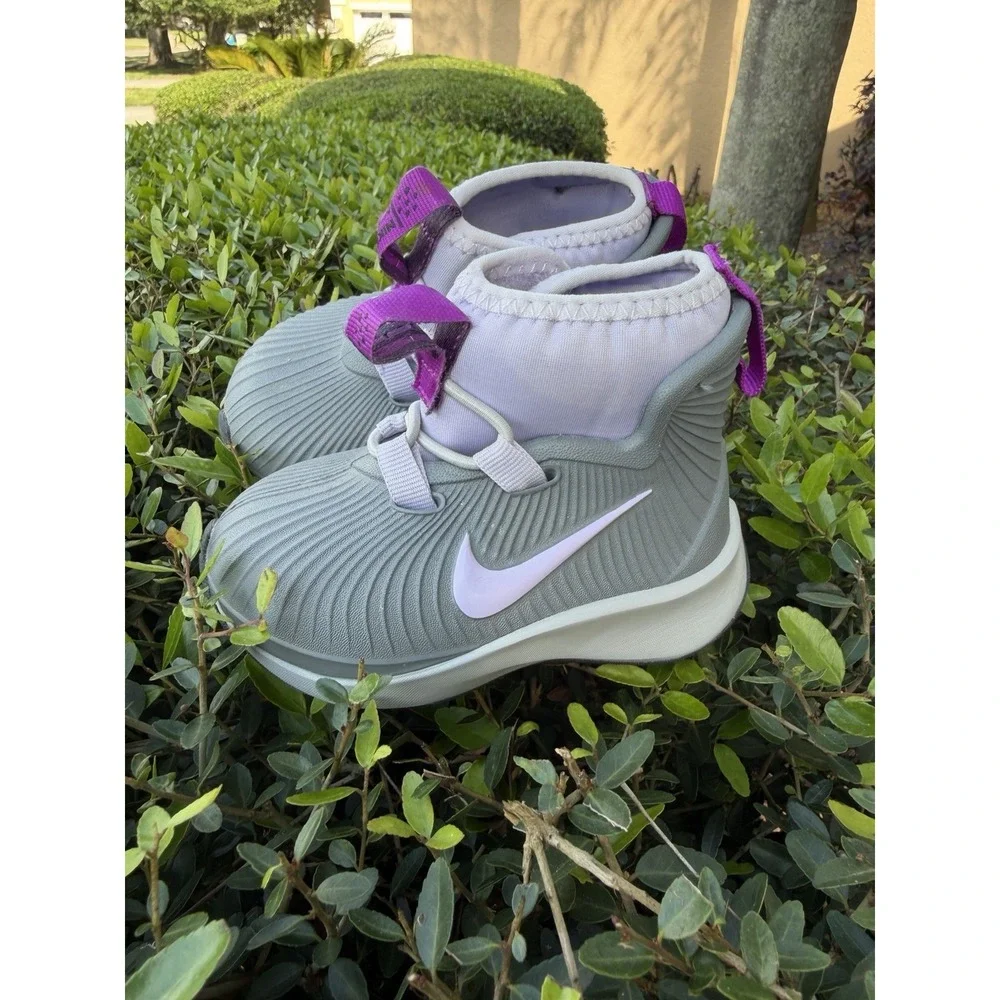 Nike Binzie Boot 'Smoke Grey Violet‎ Frost Toddler 3C Waterproof Rain Boots